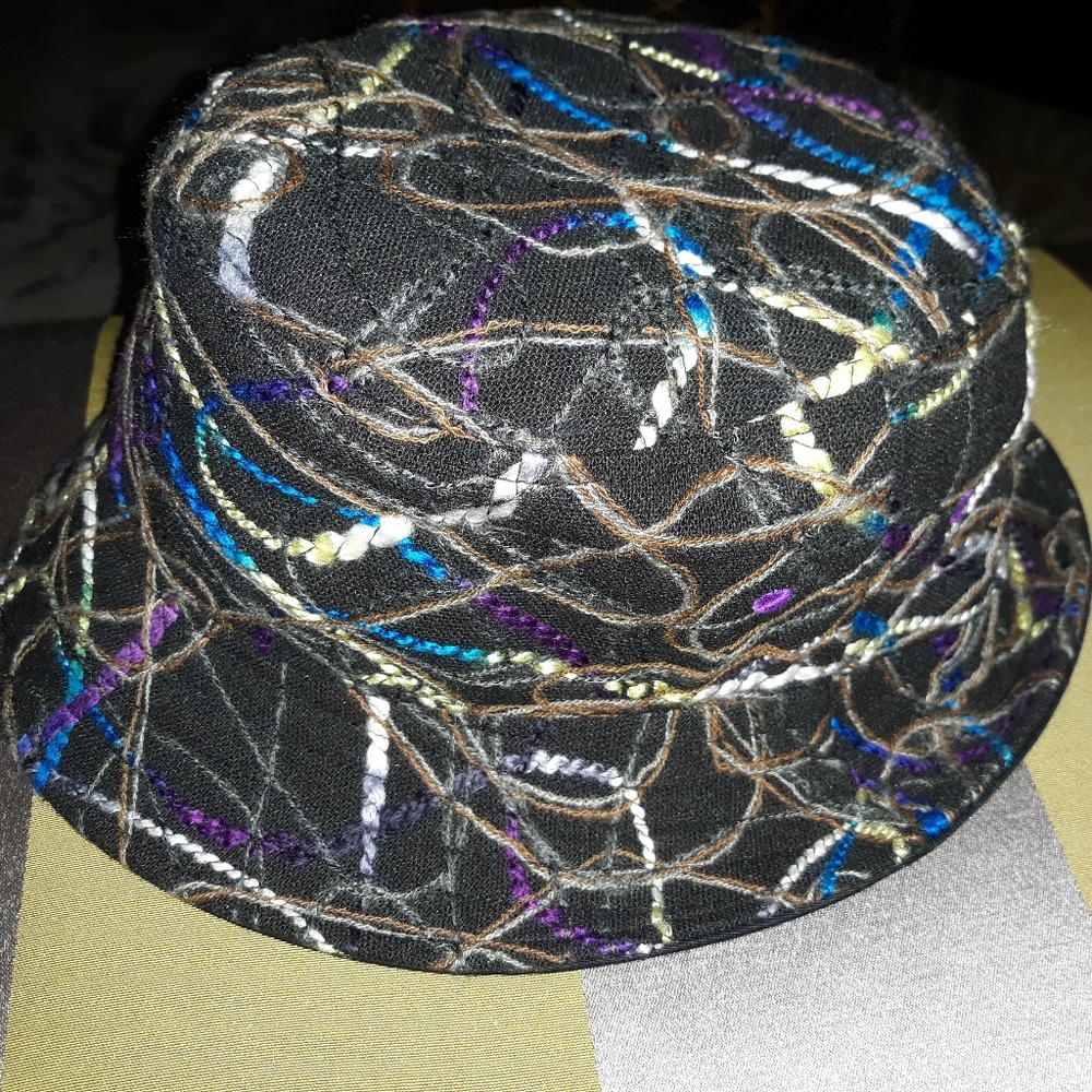 Kangol Crayon Bucket - NWT (Polyester Rayon Blend)